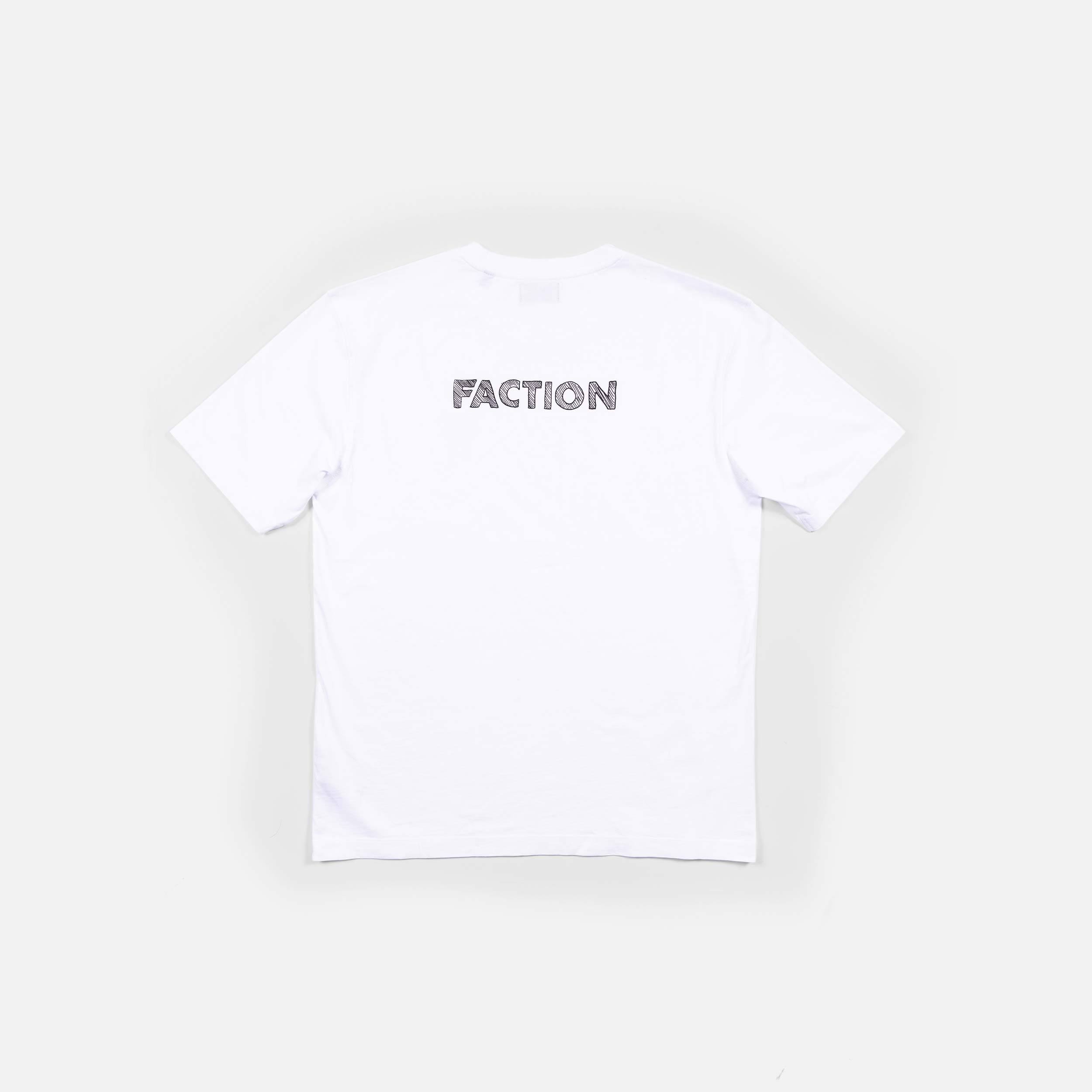faction-logo-tee-t-shirt-coton-blanc-coupe-d-contract-e image 3