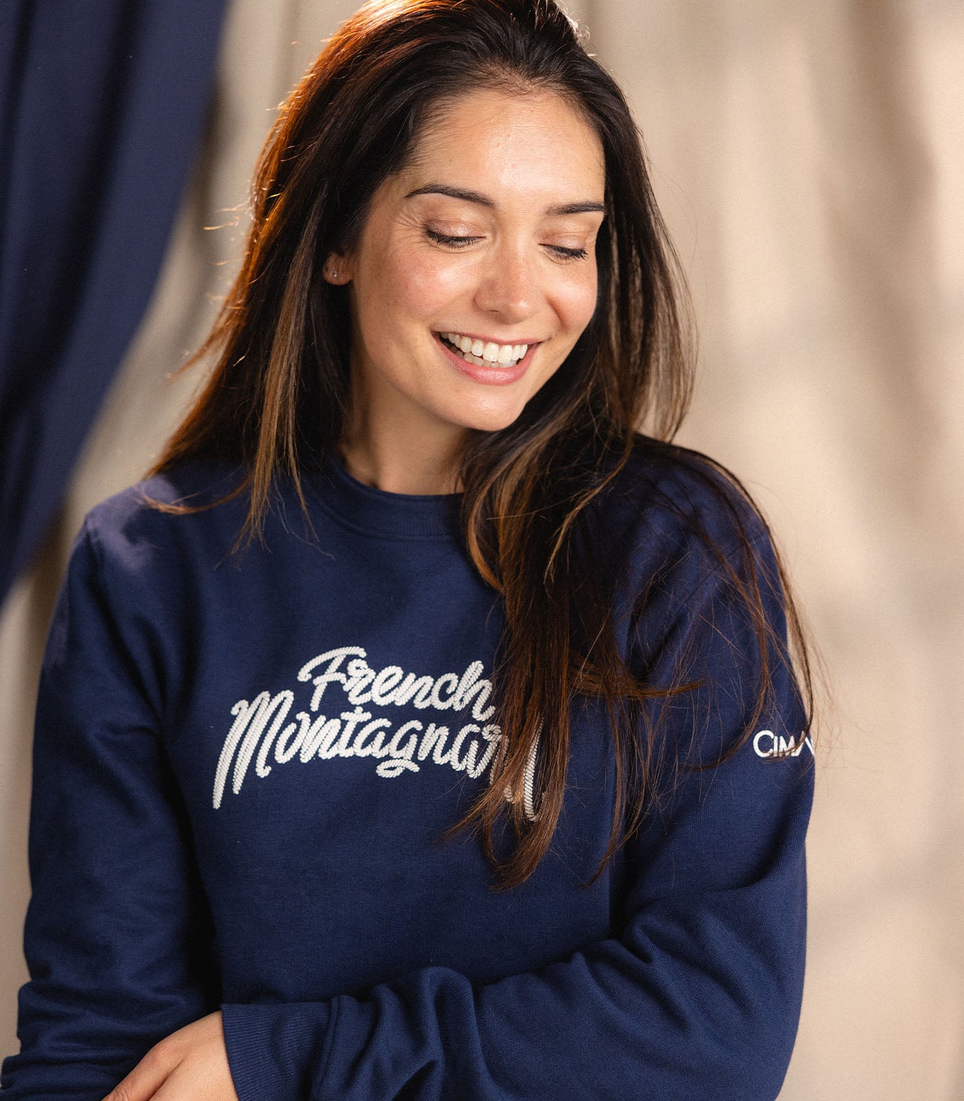 cimalp-french-round-neck-pull-lifestyle-marine image 5