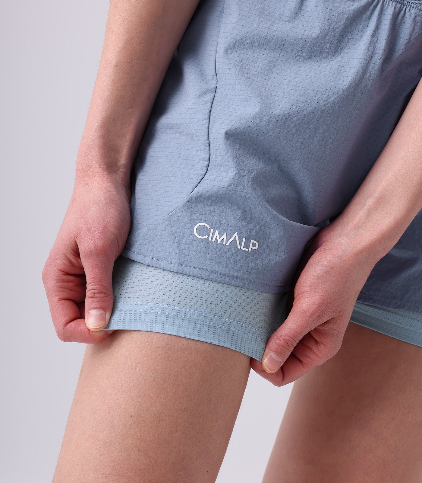 cimalp-restonica-2-f-team-short-trail-femme-bleu-gris image 2