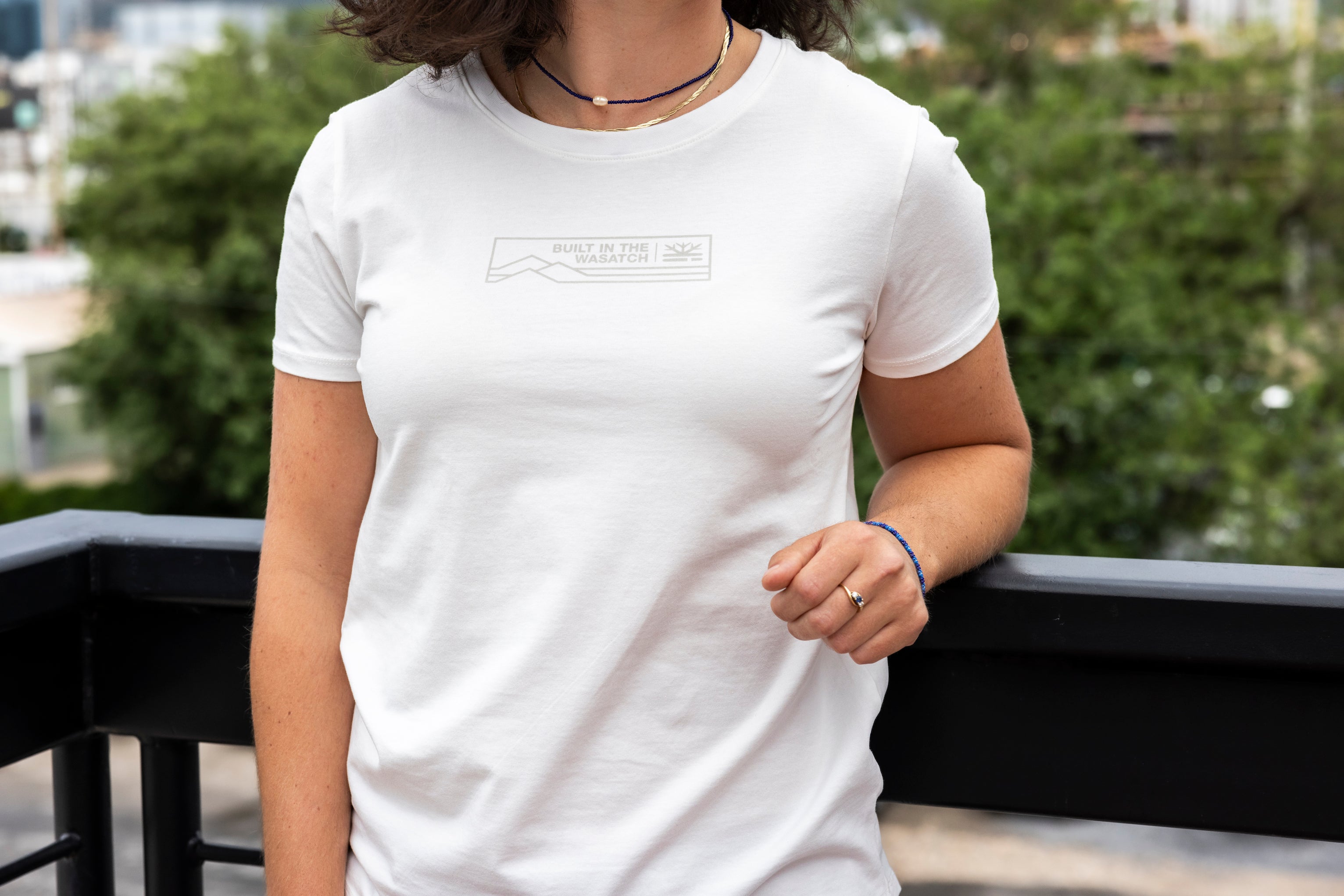 dps-built-in-the-wasatch-t-shirt-femme-blanc-m image 2